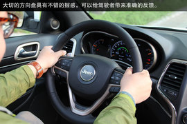 试驾大切诺基3.0TD柴油版