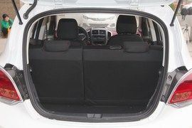 2019款长安奔奔EV360