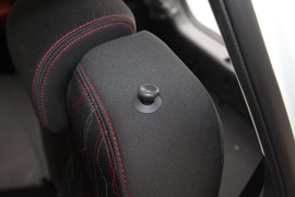 2019款长安奔奔EV360