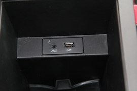 2019款长安奔奔EV360