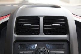 2019款长安奔奔EV360