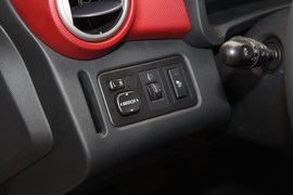 2019款长安奔奔EV360