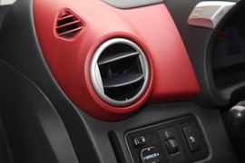 2019款长安奔奔EV360