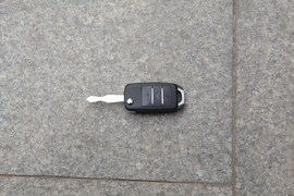 2019款长安奔奔EV360