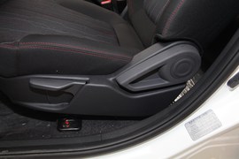 2019款长安奔奔EV360