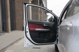 2019款长安奔奔EV360