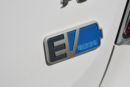 2019款长安奔奔EV360