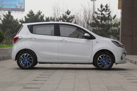 2019款长安奔奔EV360