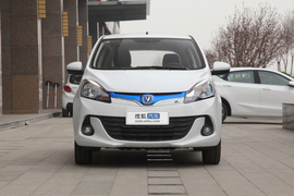 2019款长安奔奔EV360