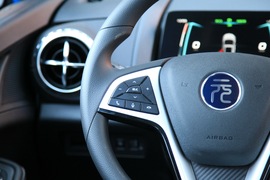 2019款比亚迪元EV535