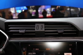 奥迪全新Q3