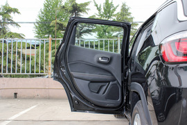 2019款Jeep指南者