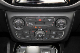 2019款Jeep指南者