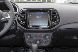 2019款Jeep指南者