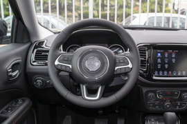 2019款Jeep指南者