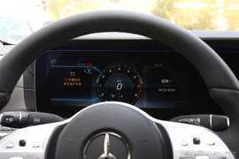 2018款奔驰CLS300豪华型