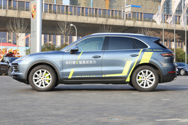 2019款保时捷Cayenne