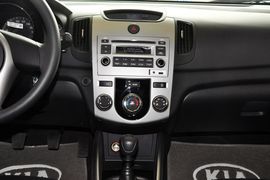 2014款起亚福瑞迪1.6L