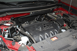 2019款三菱欧蓝德