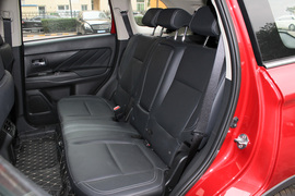 2019款三菱欧蓝德