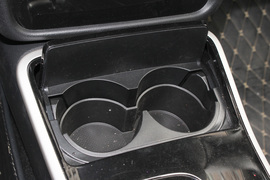 2019款三菱欧蓝德