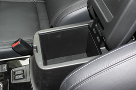 2019款三菱欧蓝德