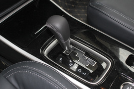 2019款三菱欧蓝德