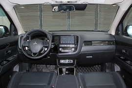 2019款三菱欧蓝德