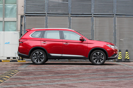 2019款三菱欧蓝德