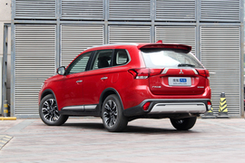 2019款三菱欧蓝德