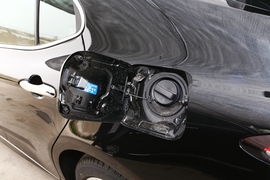 2019款丰田凯美瑞