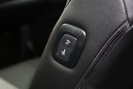 2019款丰田凯美瑞