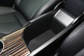 2019款丰田凯美瑞