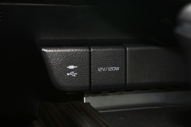 2019款丰田凯美瑞