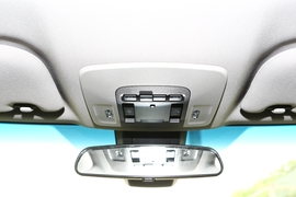 2019款丰田凯美瑞