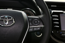 2019款丰田凯美瑞