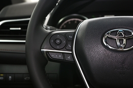 2019款丰田凯美瑞