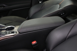 2019款丰田凯美瑞