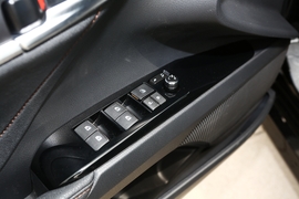 2019款丰田凯美瑞