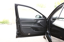 2019款丰田凯美瑞