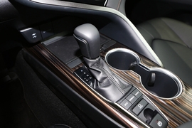 2019款丰田凯美瑞