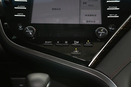 2019款丰田凯美瑞