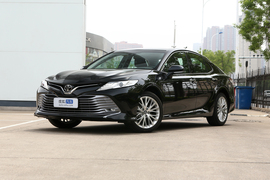 2019款丰田凯美瑞