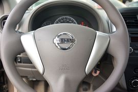 2014款日产阳光1.5XE