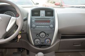2014款日产阳光1.5XE