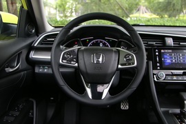2019款东风本田思域220TURBO