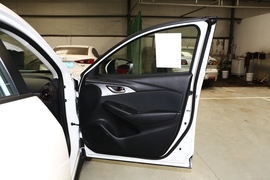 2018款马自达CX-3