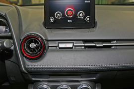 2018款马自达CX-3