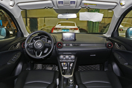 2018款马自达CX-3