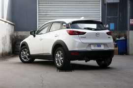 2018款马自达CX-3